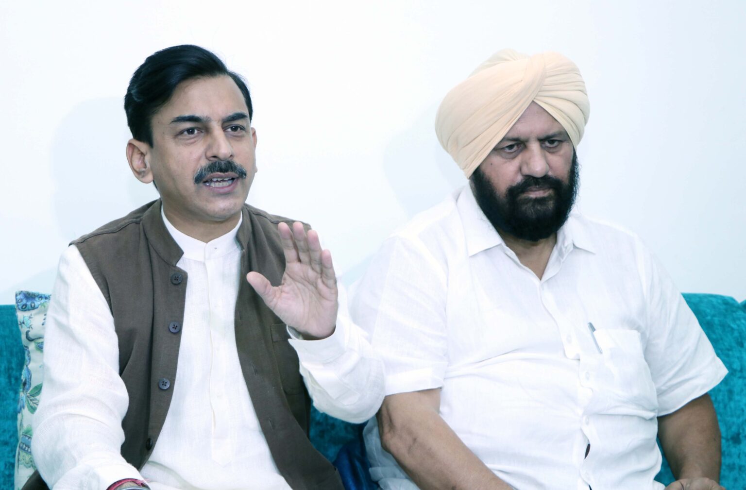 UDTA PUNJAB still Flying