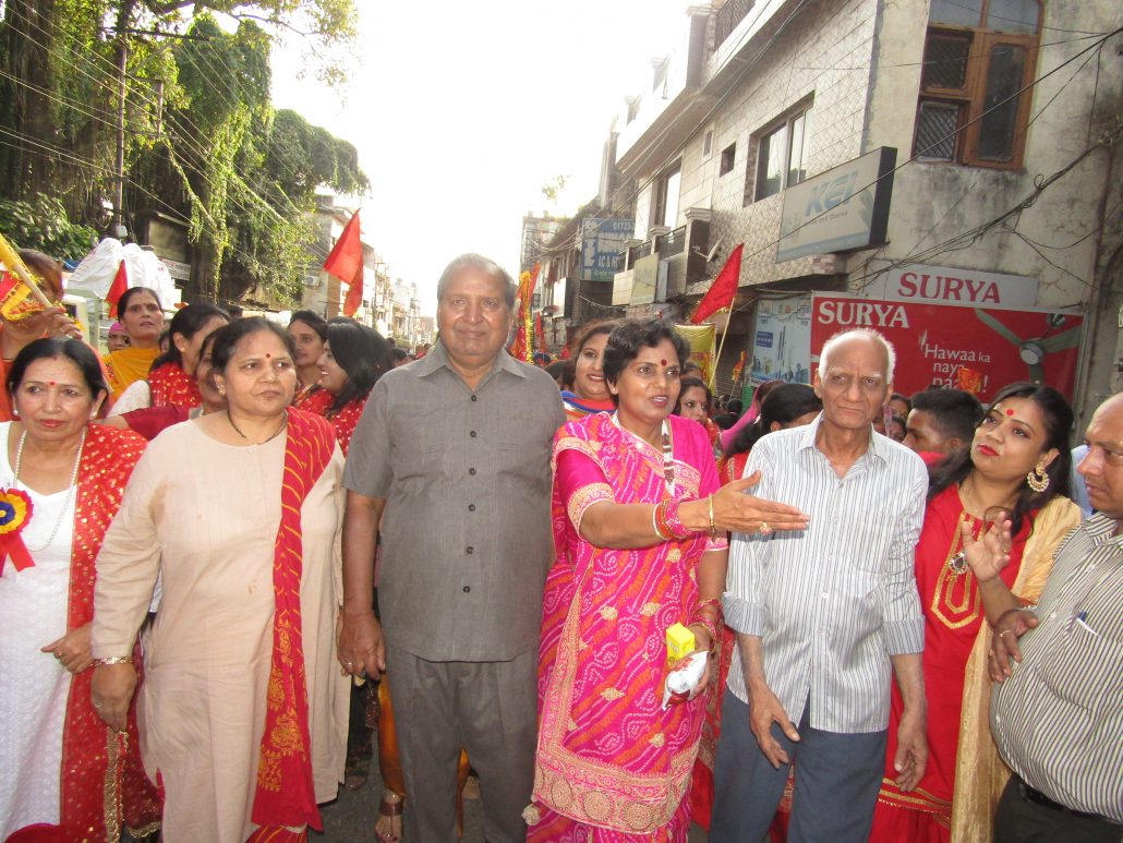 कालका में स्थित काली माता मंदिर में अश्वनी नवरात्र मेले के दौरान विशाल शोभा यात्रा भी निकाली गई