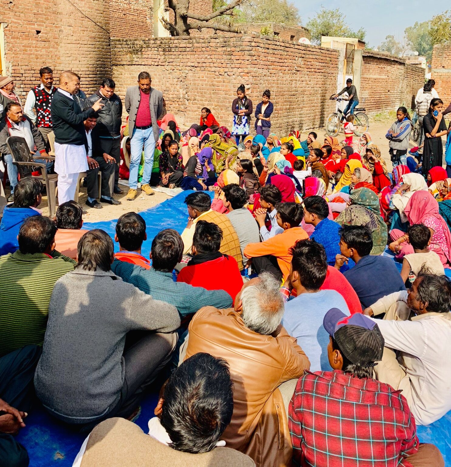 पीड़ितों को मकान व मुआवजा उपलब्ध करवाए सरकार : विजय बंसल