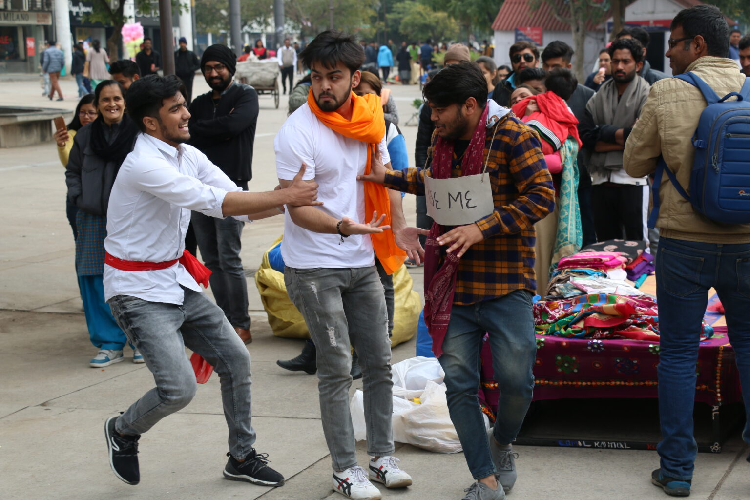 नुक्कड़ नाटक “स्वच्छता ही सेवा” का मंचन किया गया