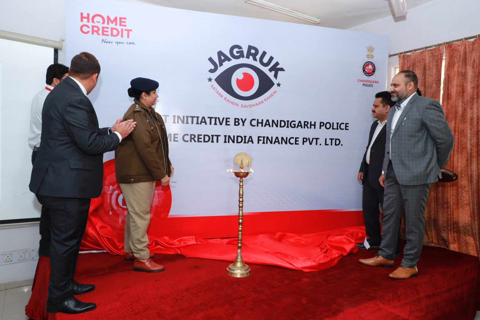 Chandigarh Police in association with HCIFL will train police personals against cyber crimes