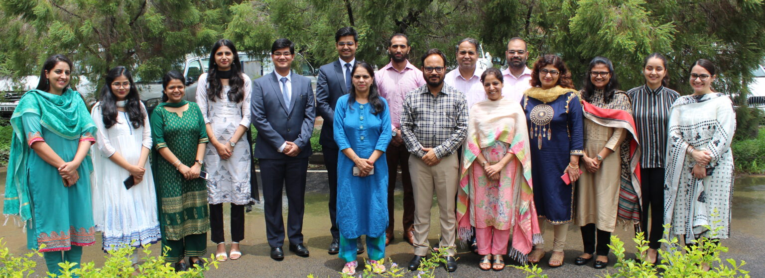 10 alumini now Metropolitian Megistrates visited Law Deptt PU