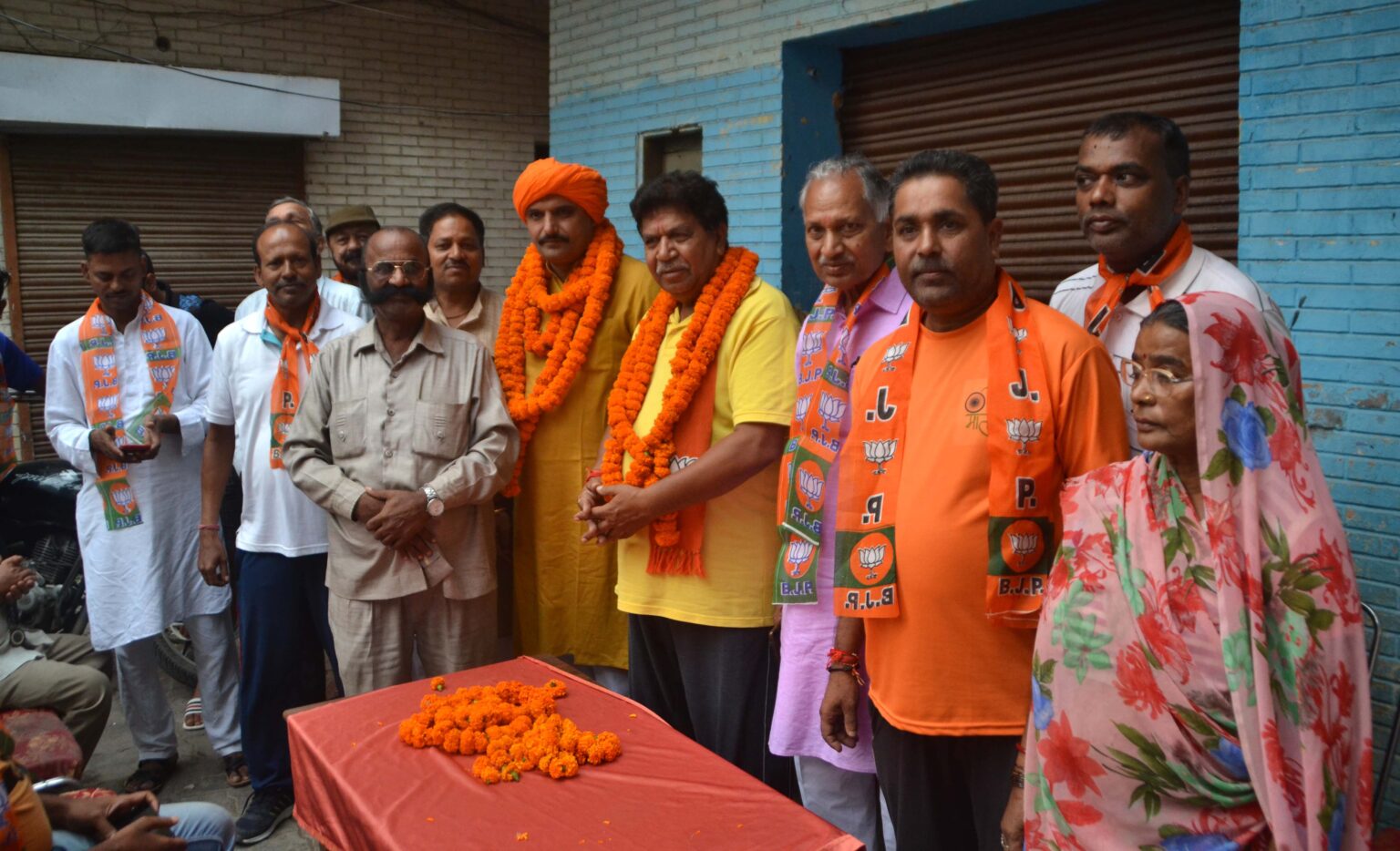 गायक जय भगवान काम्बोज अपने सैकडों समर्थकों के साथ भाजपा में शामिल