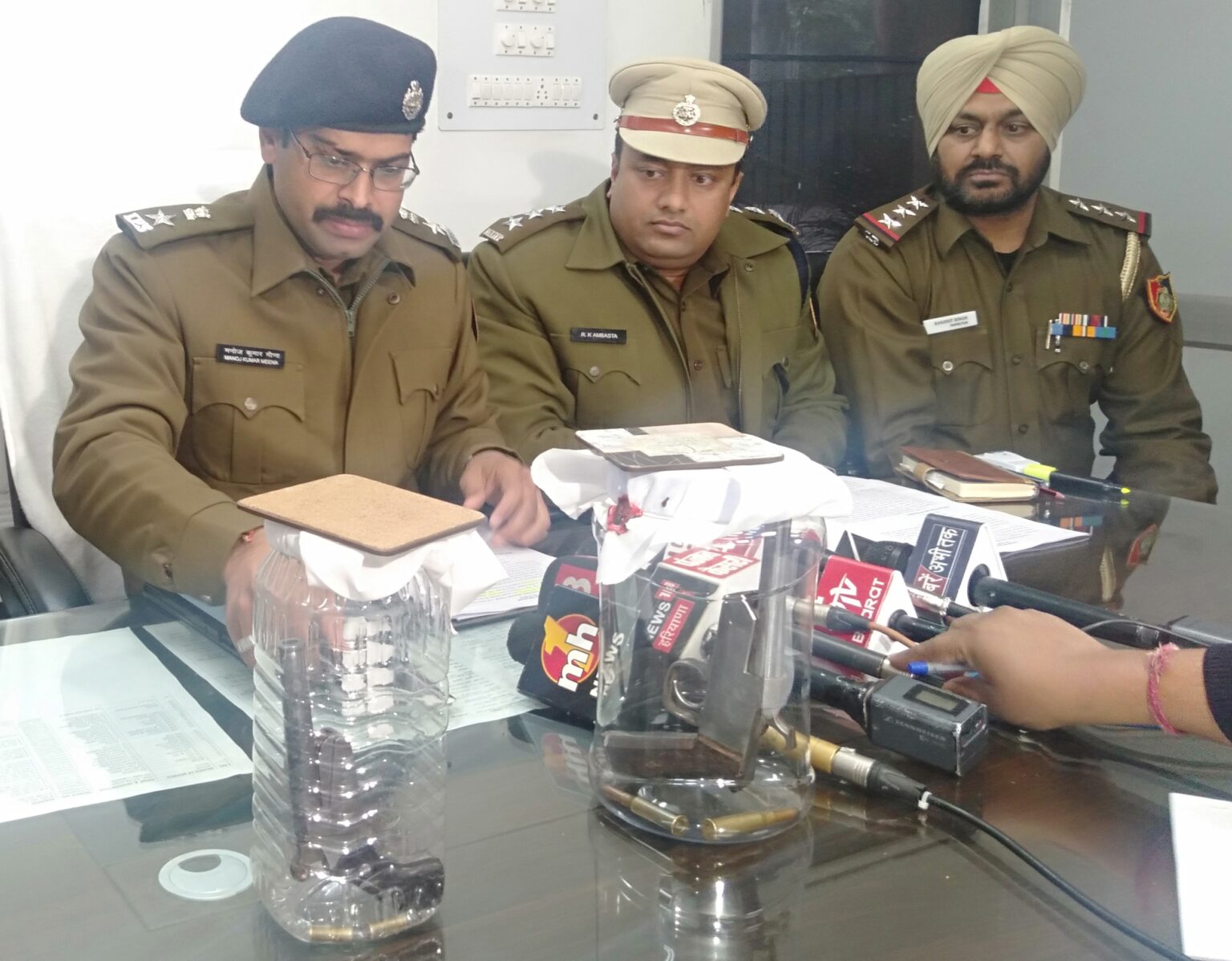 “Lawrence Bisnoi and Raju Basoida Gang” busted