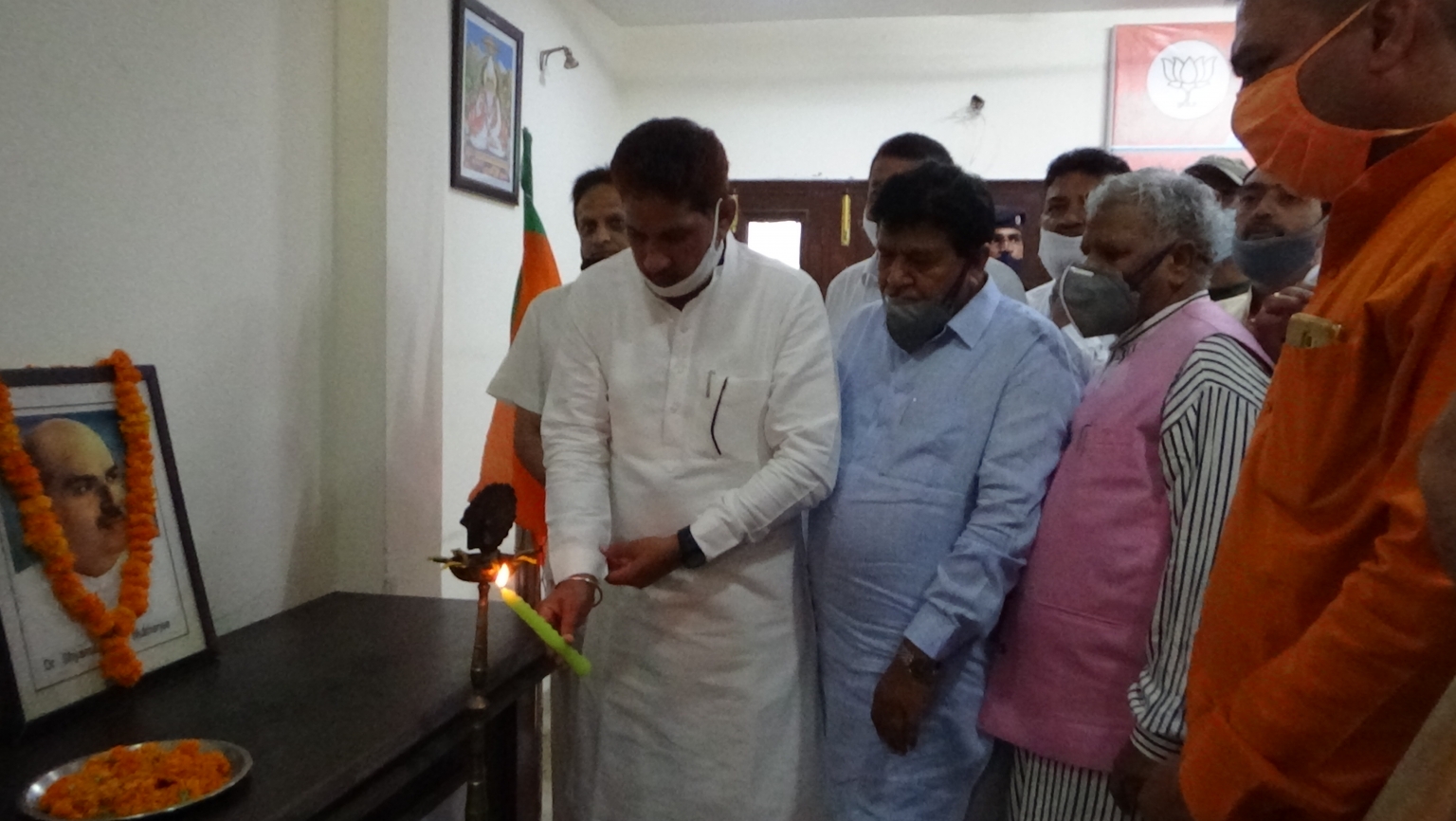 काश्मीर के लिए अपने प्राणों का उत्सर्ग करने वाले श्यामा प्रसाद मुखर्जी की जयंती पर पंचकुला भाजपा ने उन्हे श्रद्धांजलि दी