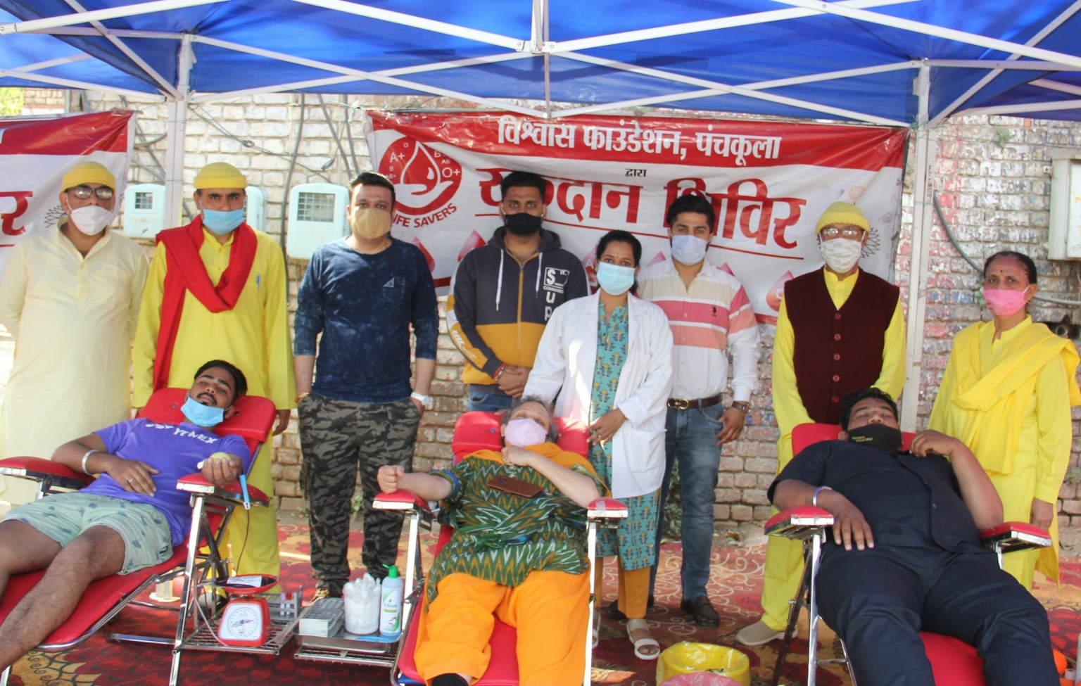 फर्नीचर मार्किट सेक्टर 34सी चंडीगढ़ में लगा रक्तदान शिविर, 45 रक्तदानियों ने किया रक्तदान