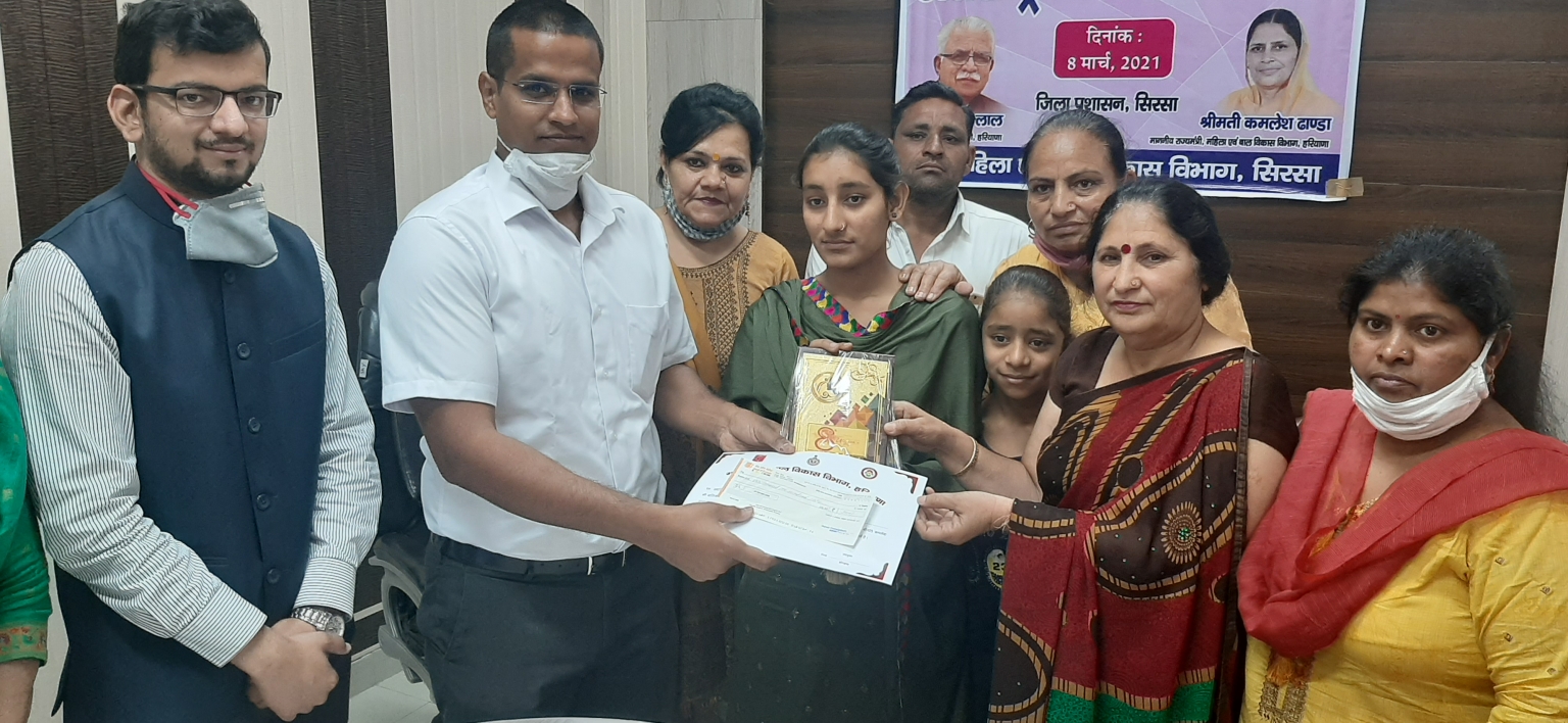 महिलाएं व बेटियां आज शिक्षा, खेल, ज्ञान-विज्ञान, शासन-प्रशासन हर क्षेत्र में अग्रणीय : मुख्यमंत्री