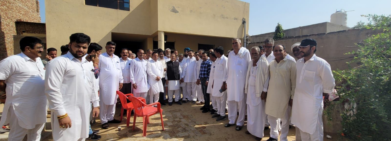 ऐलनाबाद उपचुनाव में कांग्रेस प्रत्याशी के समर्थन में पूर्व उपमुख्यमंत्री चन्द्रमोहन ने किया धुंआधार प्रचार प्रसार