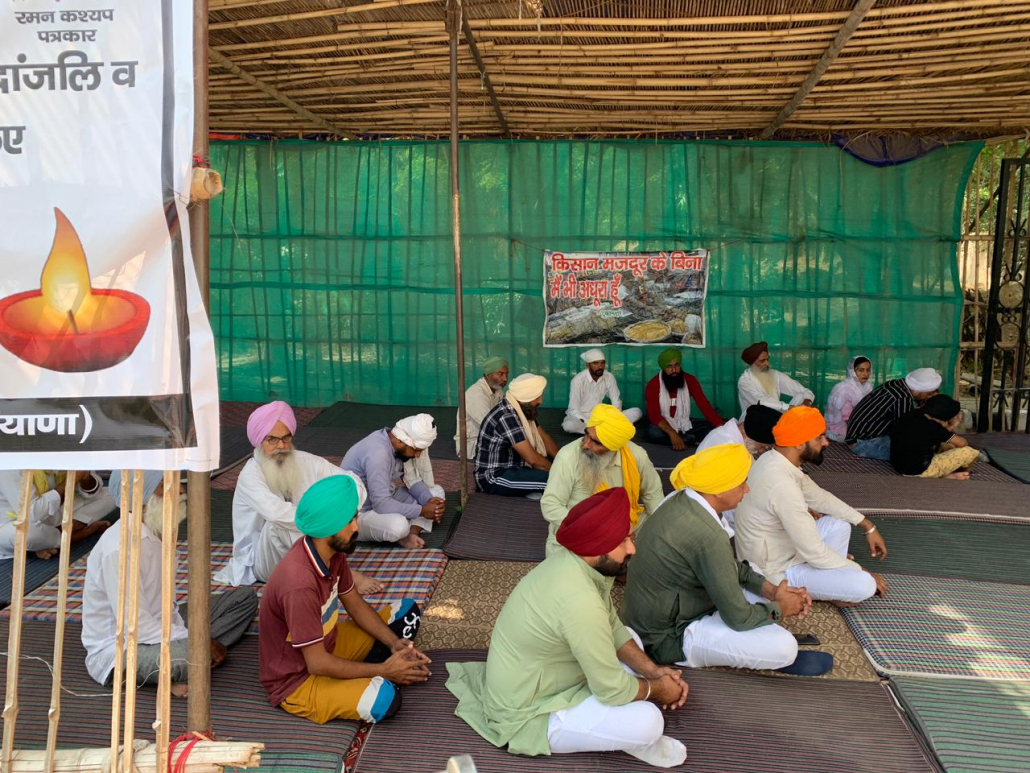 इन्नरव्हील क्लब सिरसा हाइटस ने हेलन केलर स्कूल में भेंट किया इंवर्टर-बैटरी