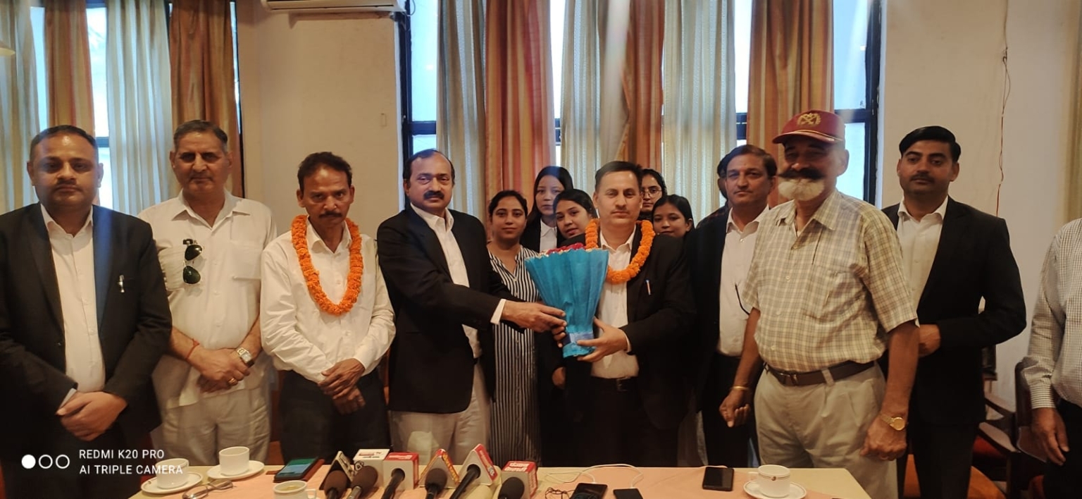 पंचकूला में आयोजित कांफ्रेंस में गैर सरकारी संस्था जनशक्ति वॉयस के कृष्ण शर्मा अधिवक्ता चुने गए।