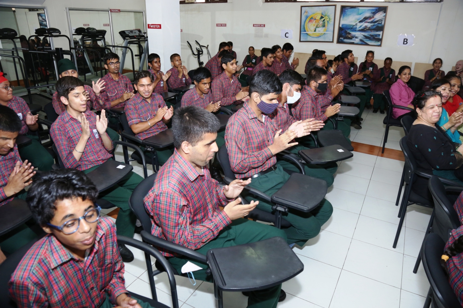 दृष्टिबाधितों के लिए रोटरी यूथ लीडरशिप कैंप का आयोजन