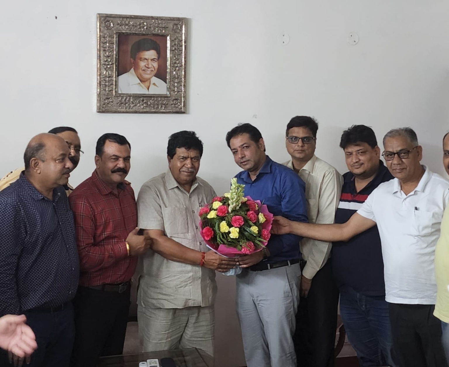 प्रॉपर्टी डीलर वेलफेयर एसोसिएशन पंचकूला ने विधानसभा स्पीकर से मुलाक़ात कि।