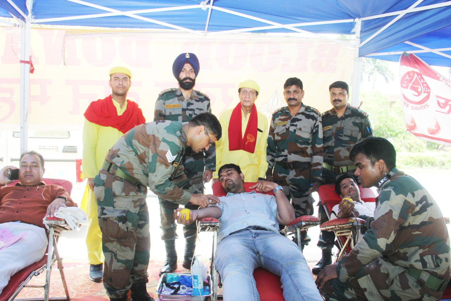 सेक्टर 6 पंचकूला में किया 35 युवायों ने रक्तदान