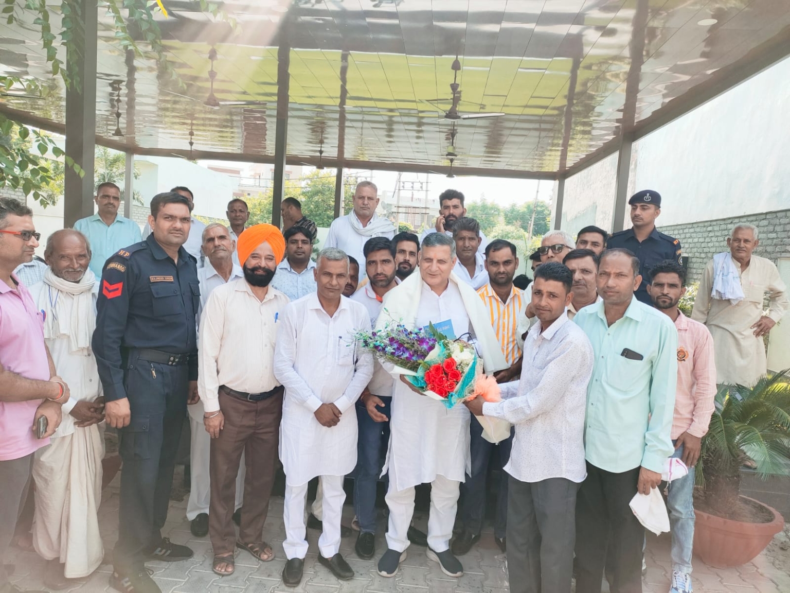 पब्लिक हेल्थ कर्मचारियों ने शिक्षा मंत्री का आभार जताया