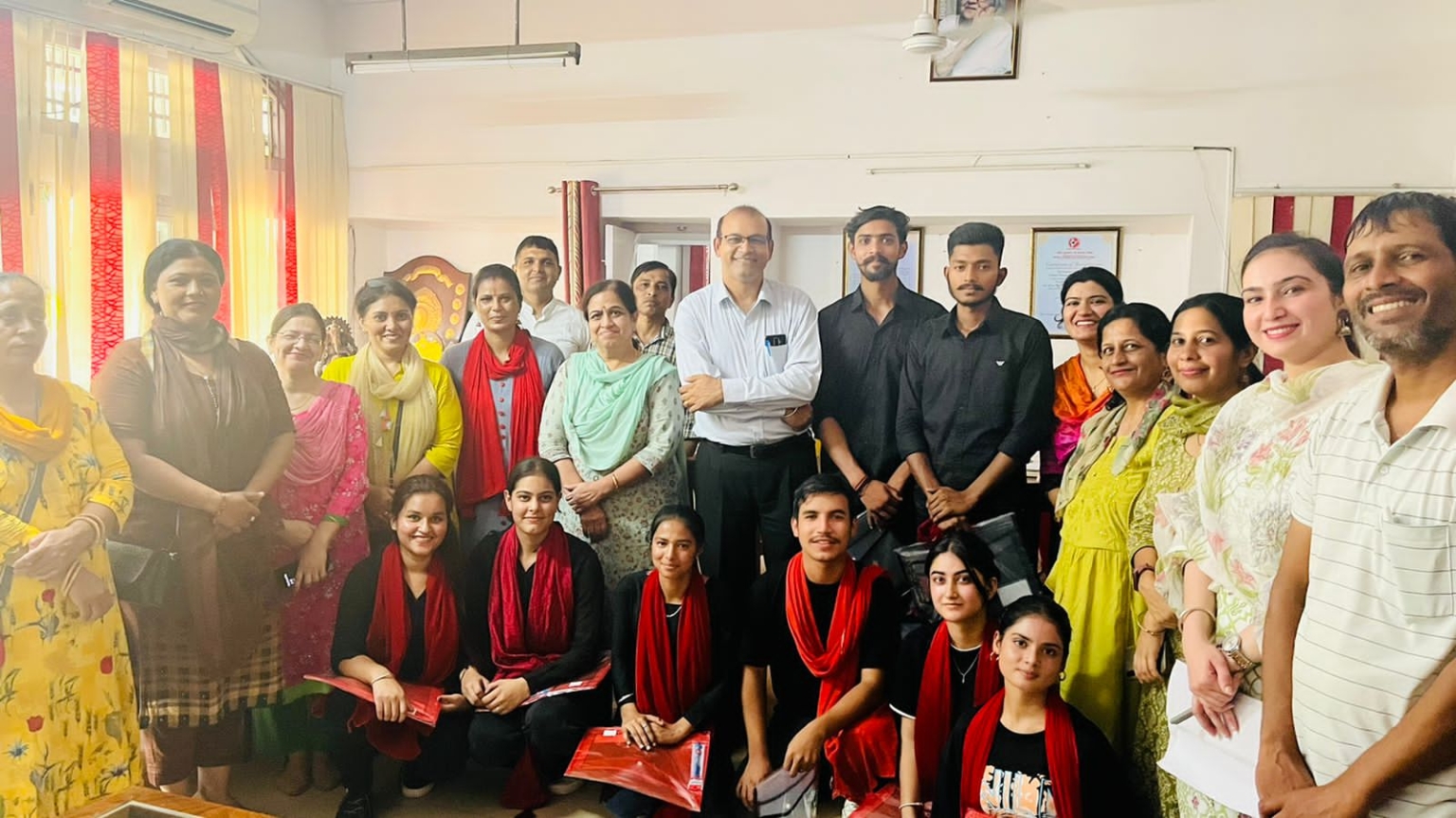 श्रीमती अरुणा आसफ अली राजकीय स्नातकोत्तर महाविद्यालय कालका में विश्व यूथ दिवस के अवसर पर पोस्टर मेकिंग प्रतियोगिता, नुक्कड़ नाटक तथा रैली का किया गया आयोजन