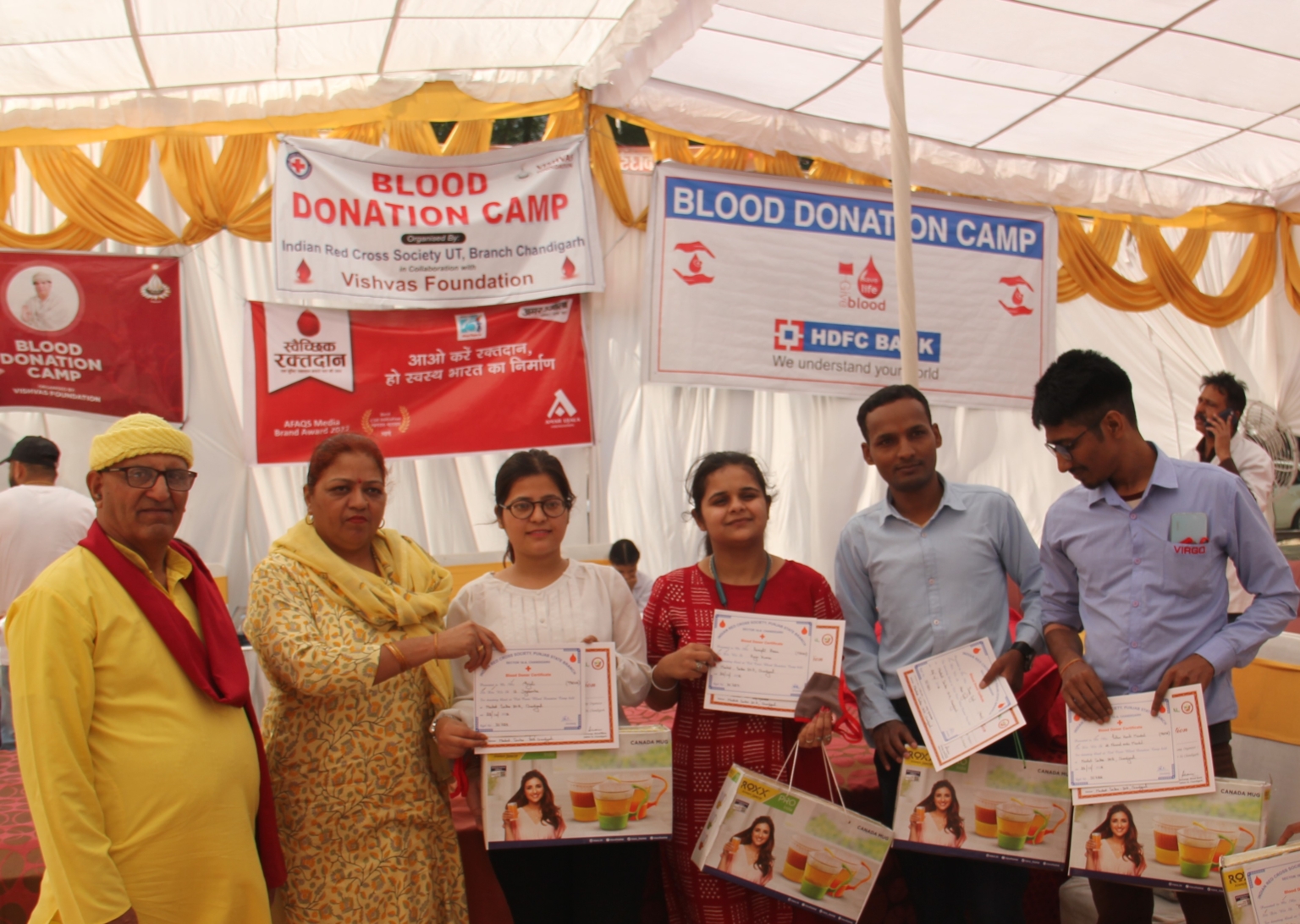 पासपोर्ट ऑफिस सेक्टर 34ए चंडीगढ़ के पास 33 युवायों ने किया रक्तदान