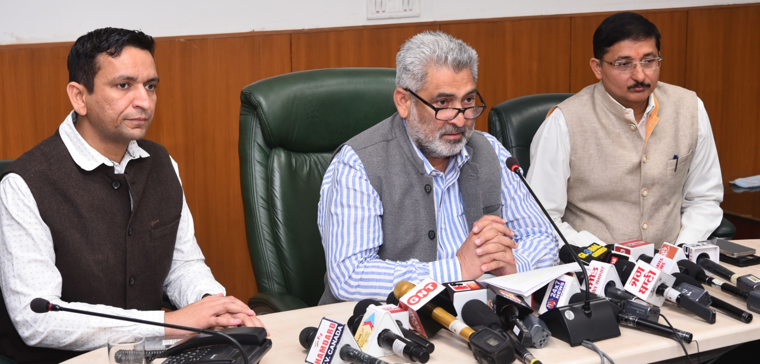 राज्य सरकार ने धान की निर्विघ्न खरीद का वायदा निभाया : लाल चंद कटारूचक्क