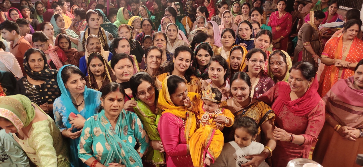 श्री गोपाष्टमी एवम तुलसी विवाह के उपलक्क्ष में चल रही श्रीमद भागवत कथा