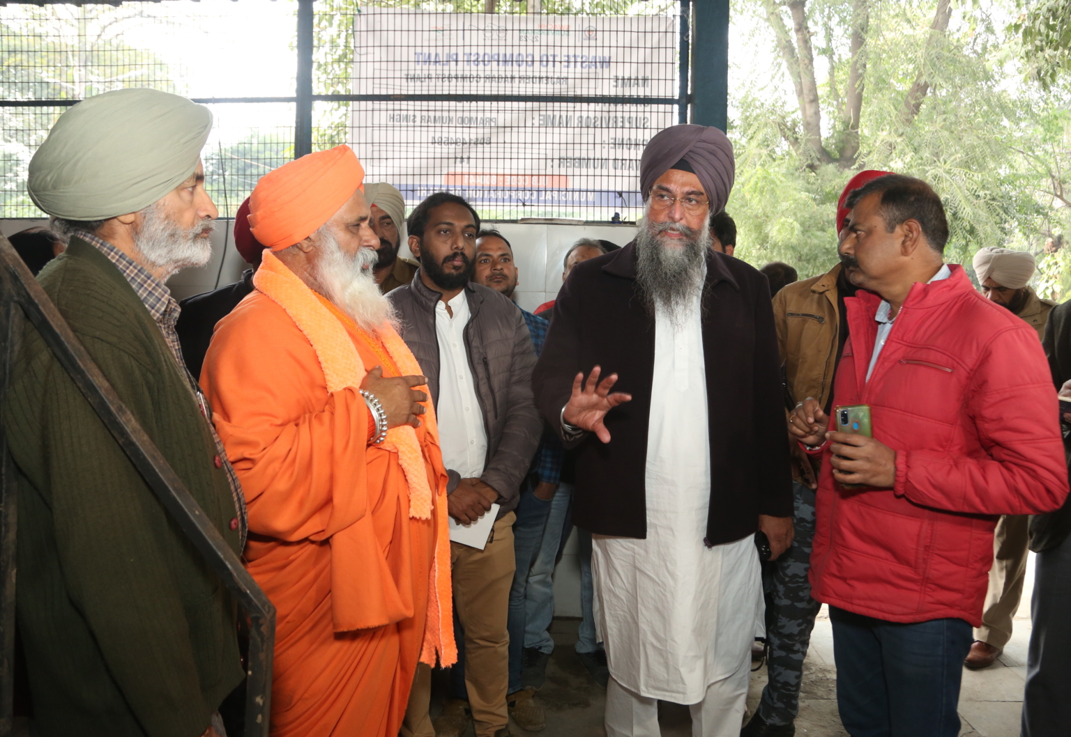 पंजाब विधान सभा के स्पीकर कुलतार सिंह संधवां द्वारा बवाना में कूड़े से बिजली पैदावार के प्रोजैक्ट दिल्ली एम. एस. डब्ल्यू सल्यूशनस लिमटिड का दौरा