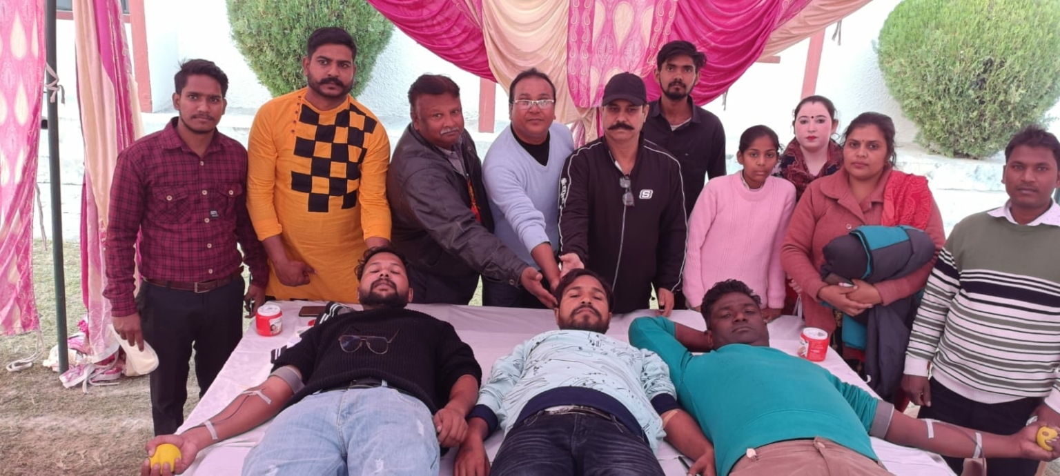 क्रिसमस डे के उपलक्ष्य में आयोजित किया रक्तदान शिविर