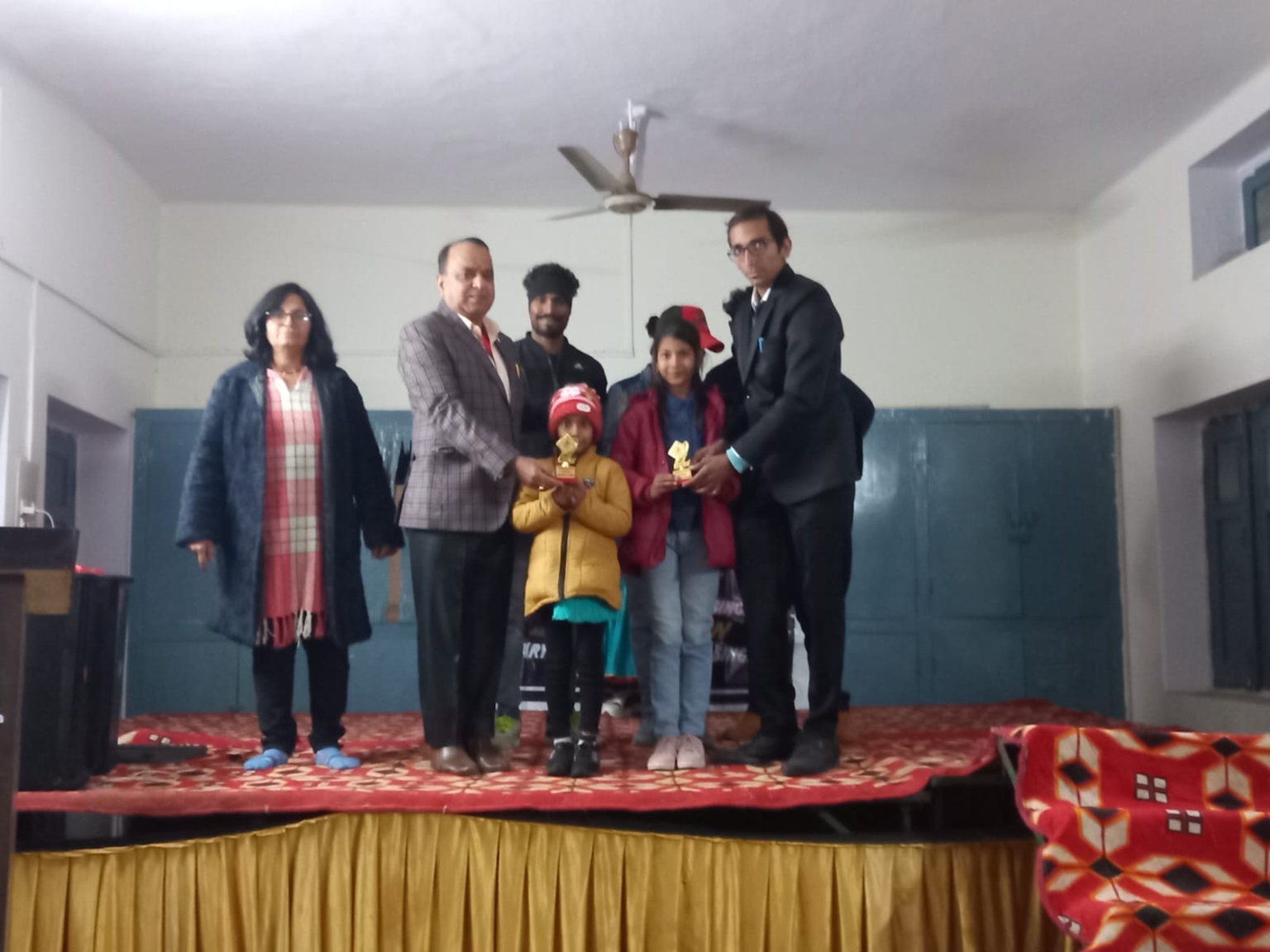 सरगम ए स्कूल में गायन व नृत्य प्रतियोगिता आयोजित