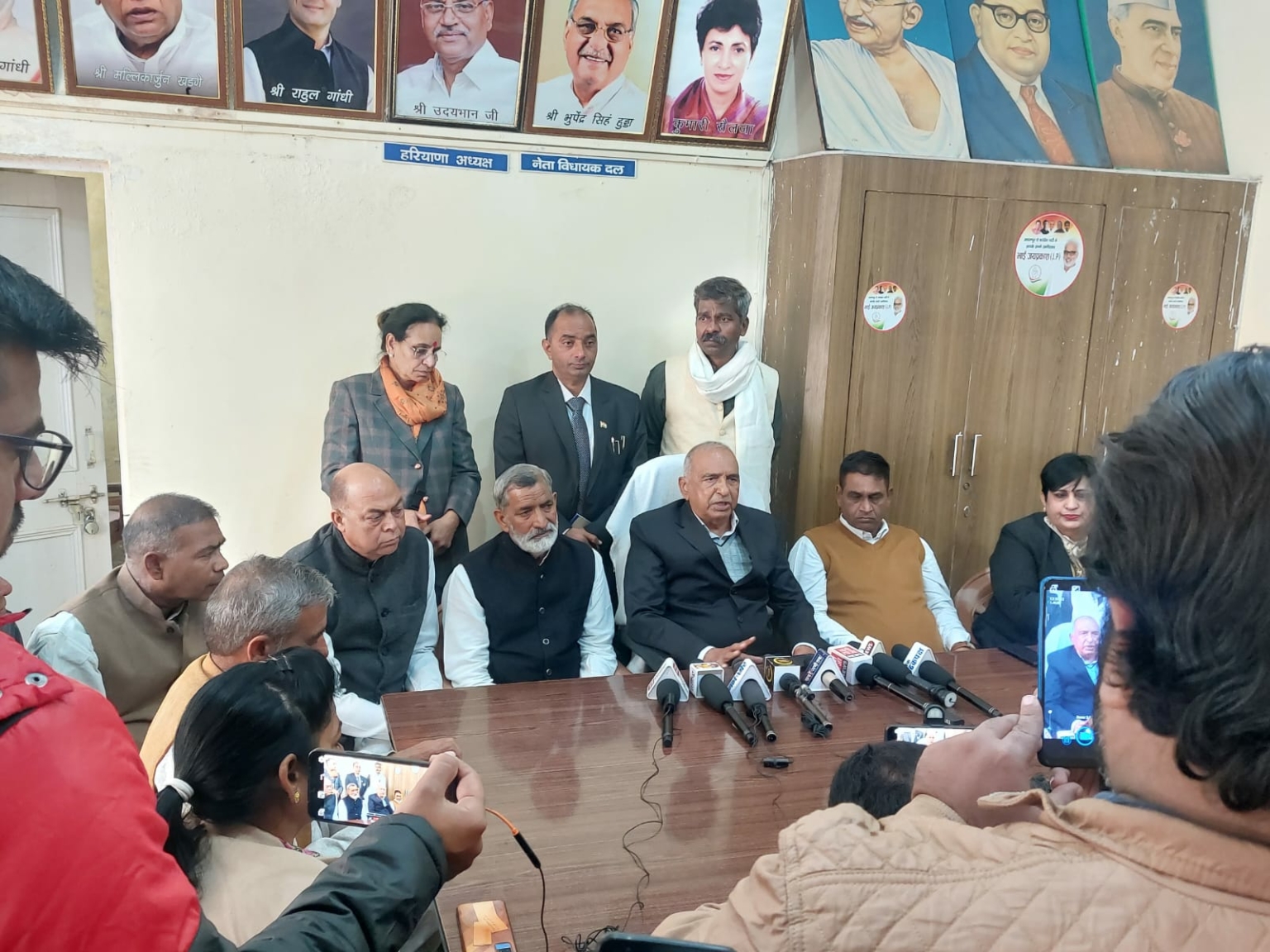 प्रदेश के राजनीतिक इतिहास में एक मील का पत्थर साबित होगी भारत जोड़ो यात्रा : प्रो. संपत सिंह