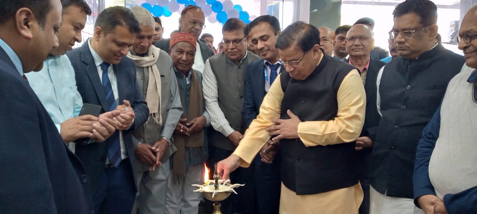 शहरी स्थानीय निकाय मंत्री डॉ. गुप्ता ने एचडीएफसी बैंक की नई ब्रांच का किया उद्घाटन