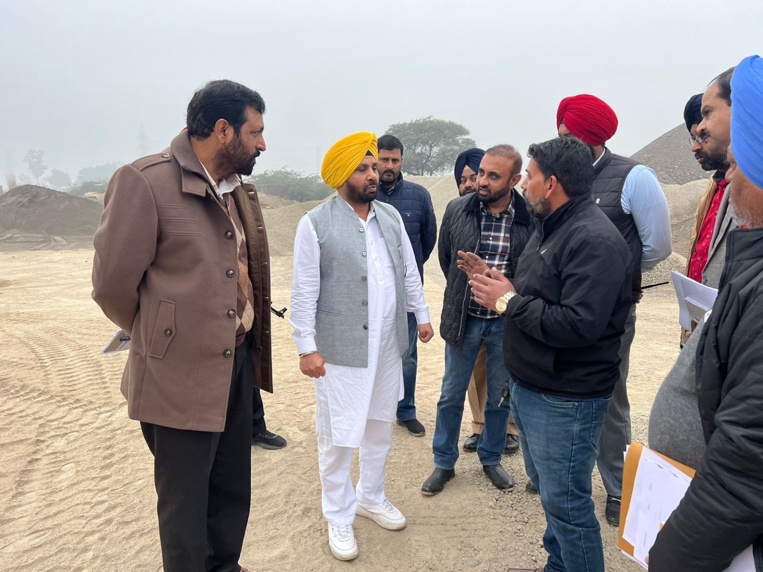 सडक़ों की रिपेयर और नयी बन रही सडक़ों के मानक को यकीनी बनाया जाये : हरभजन सिंह ई टी ओ