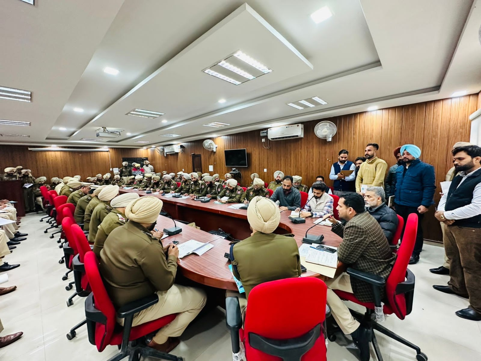 आबकारी विभाग और आबकारी पुलिस की तरफ से अवैध शराब के विरुद्ध संयुक्त मुहिम को किया जायेगा तेज