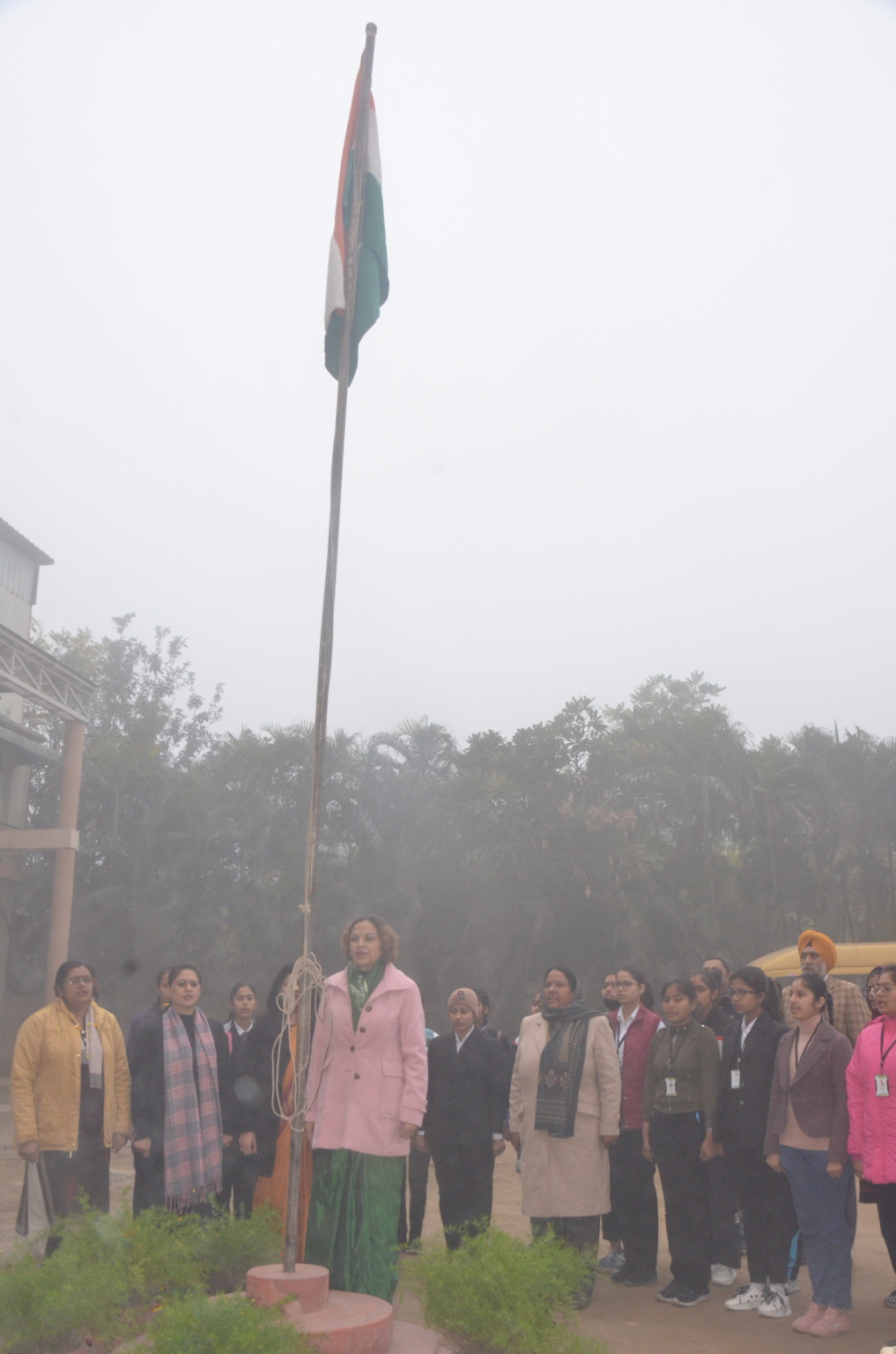 डीएवी कॉलेज में हर्षोल्लास के साथ मनाया गणतंत्र दिवस