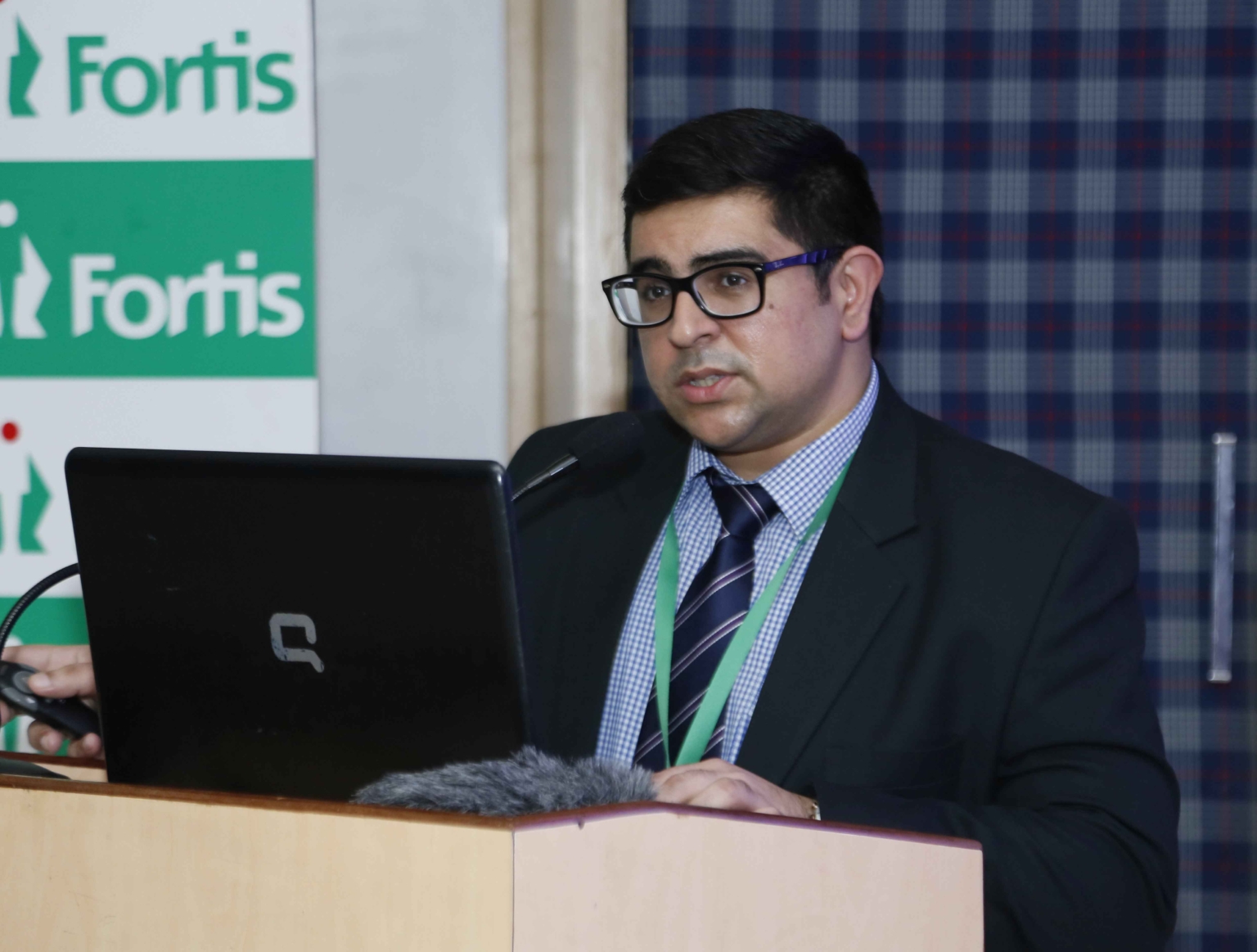 हड्डियों के स्वास्थ्य को बनाए रखने के लिए व्यायाम और संतुलित आहार जरूरी : डॉ मानित अरोड़ा