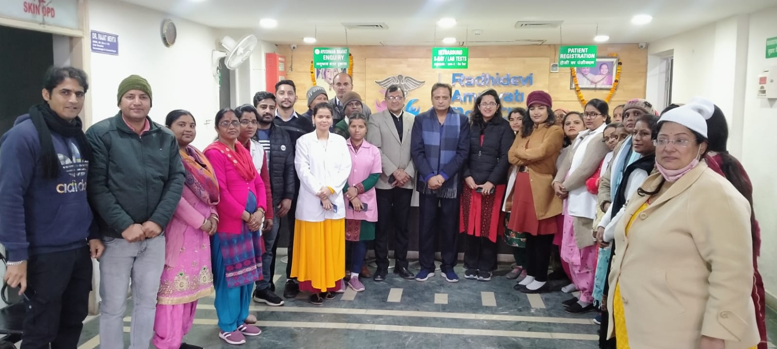 राधी देवी अमरावती पोलिक्लिनिक में निशुल्क स्वास्थ्य शिविर, सैंकड़ों लोगों ने करवाई जांच