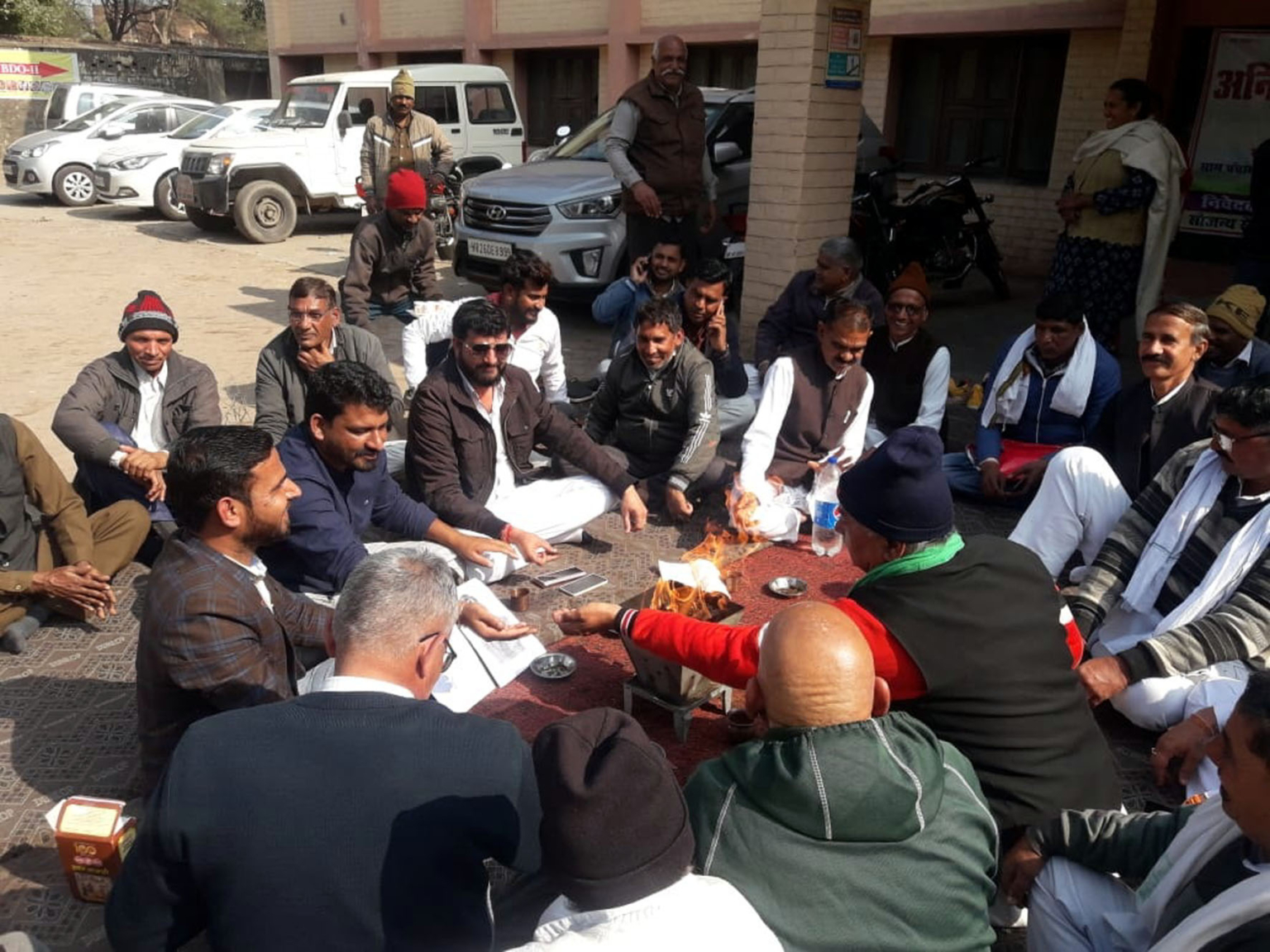 मुख्यमंत्री व पंचायत मंत्री की सदबुद्धि के लिए किया हवन