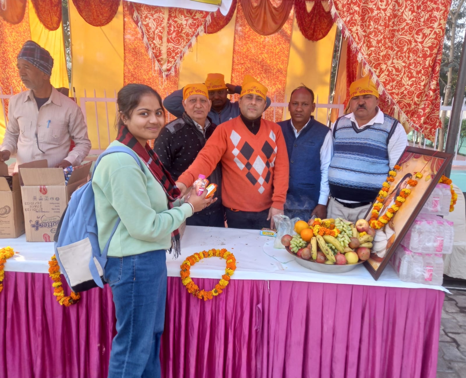 श्री गुरु रविदास जी के दिखाए गए मार्ग पर चलना चाहिए : राजन बजाज