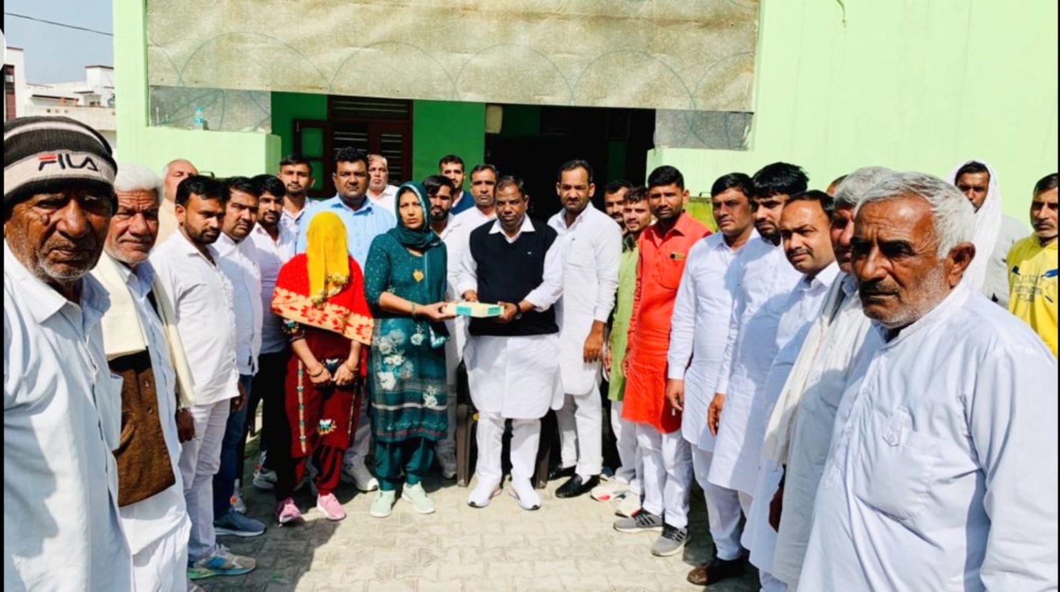 क्षेत्र के विकास के लिए जन-प्रतिनिधि सरकार के साथ मिलकर करवाएं ज्यादा से ज्यादा विकास कार्य : श्रम मंत्री अनूप धानक