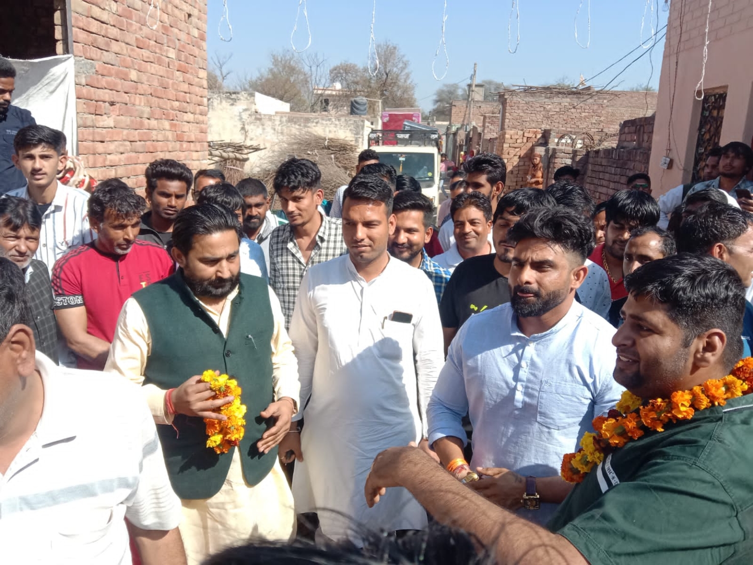 The youth donated the daughter of a financially weak family