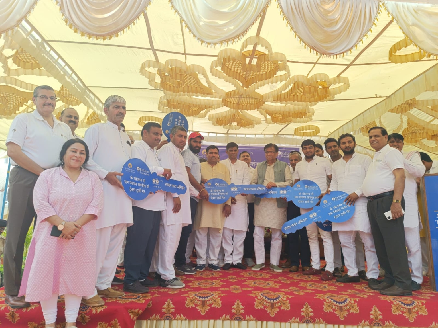 पंचायत के साथ-साथ गांववासियों की भागीदारी भी स्वच्छता कार्यक्रम में सुनिश्चित हो : ओम प्रकाश धनखड़