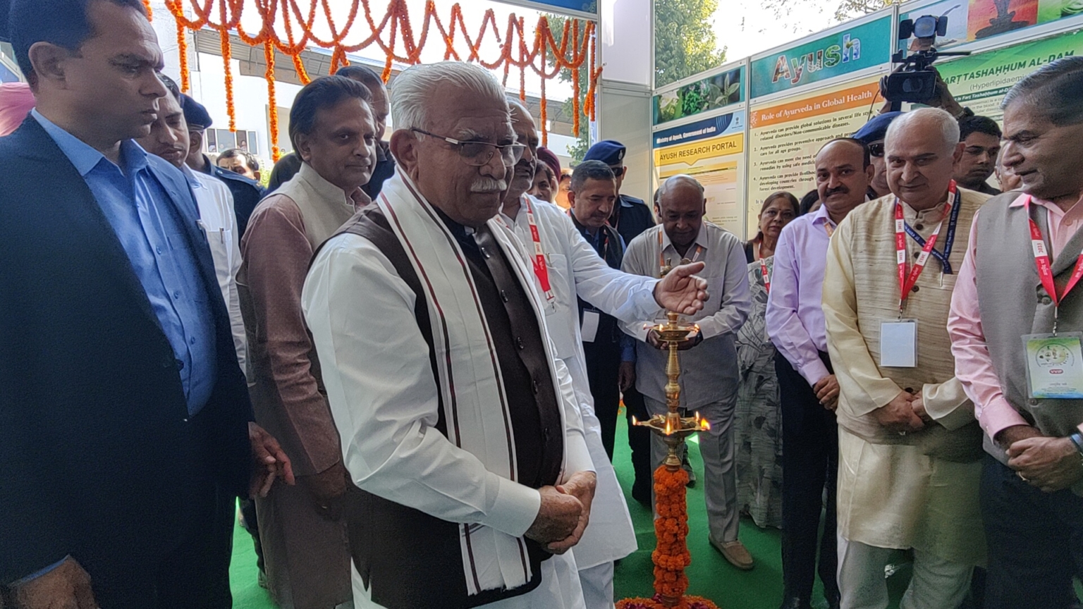 देश में आयुर्वेद को बढ़ावा देने में हरियाणा का अहम योगदान रहेगा – मनोहर लाल खट्टर