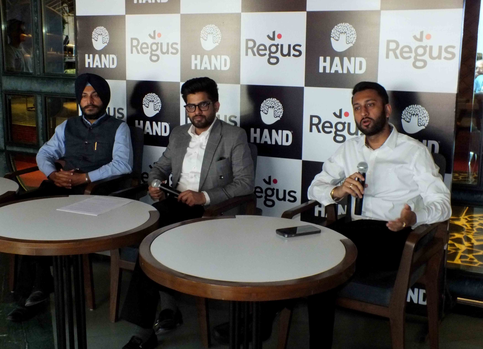 ग्लोबल लीडर इन ऑफिस सॉल्यूशंस रीजस, अब जीरकपुर में लांच