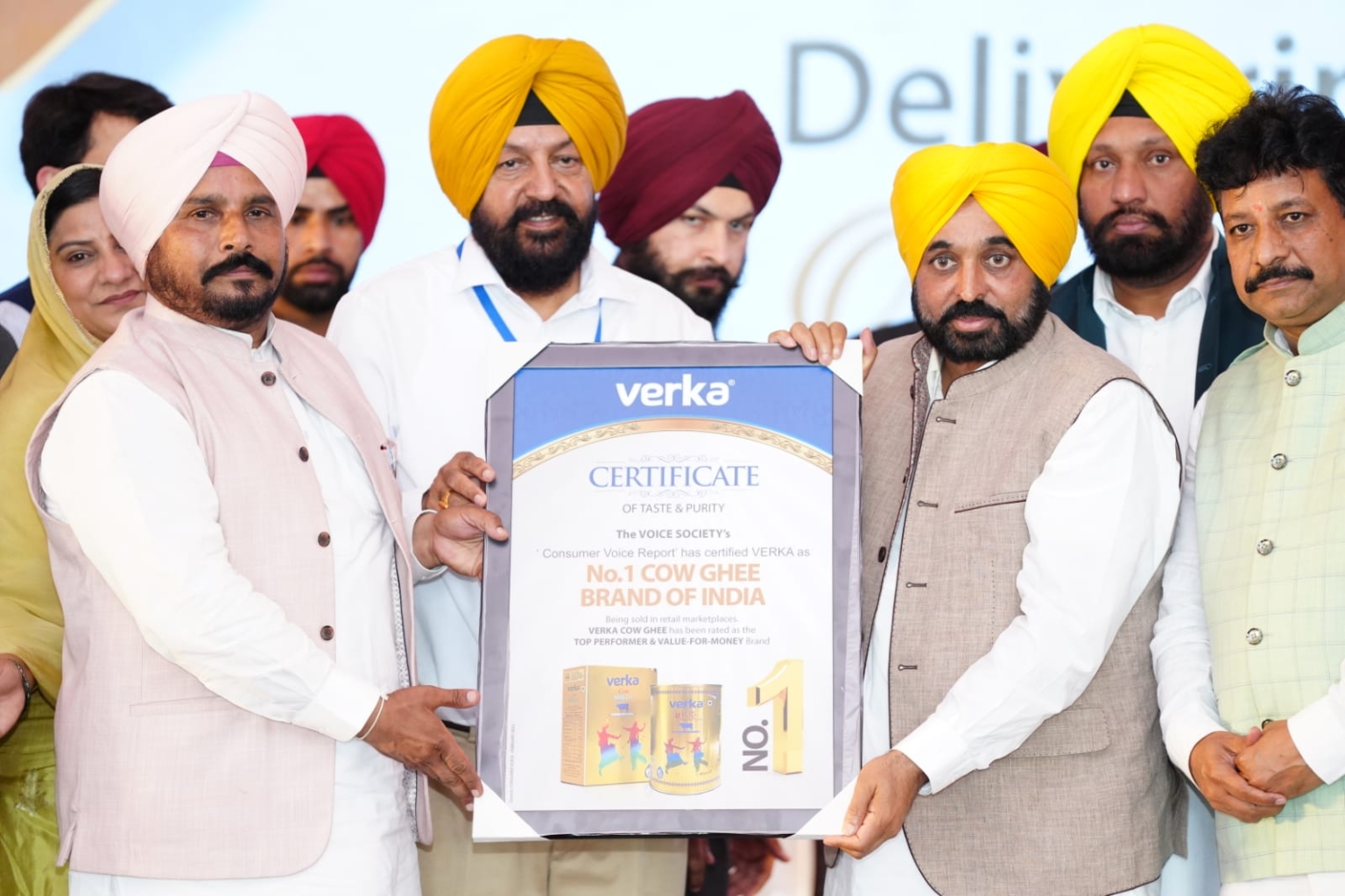 मुख्यमंत्री द्वारा जालंधर निवासियों को 100 करोड़ रुपए के विकास प्रोजेक्टों का तोहफ़ा