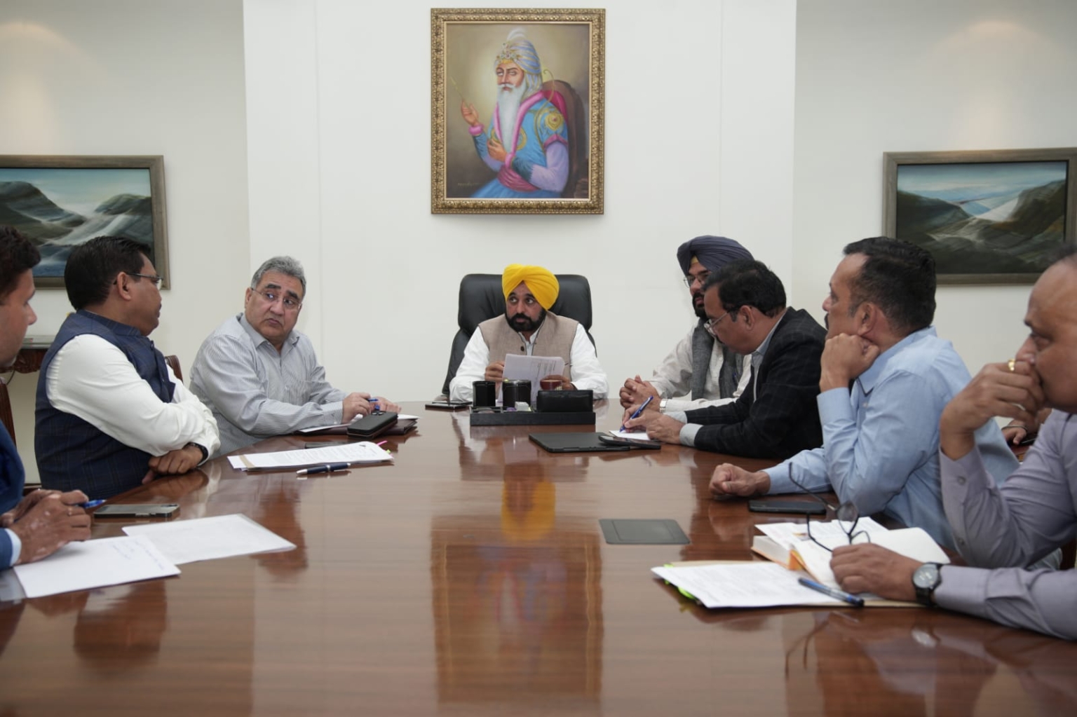 मुख्यमंत्री द्वारा प्राकृतिक आपदा का सामना कर रहे किसानों को हौसला रखने की अपील