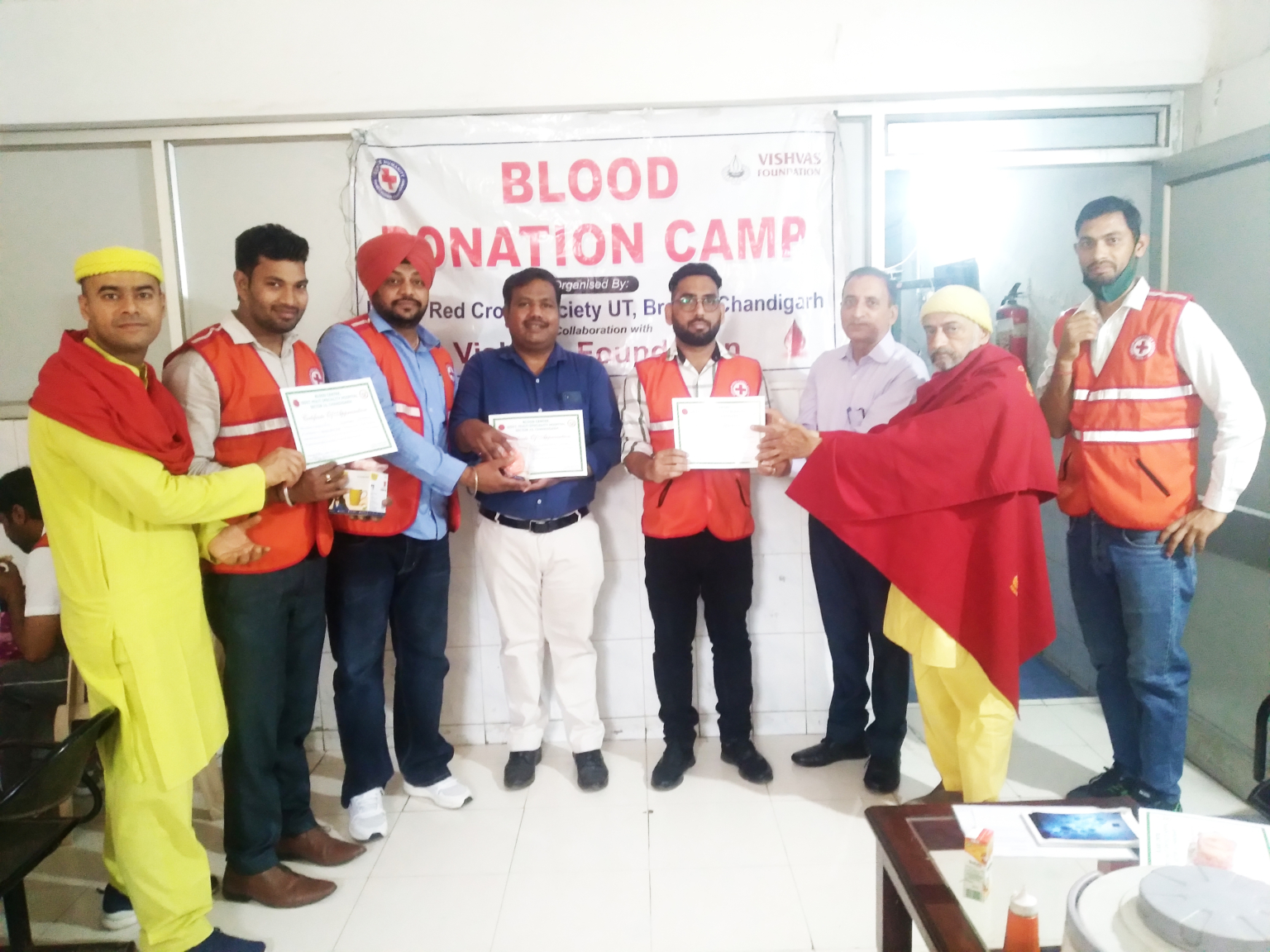 रेन बसेरा सेक्टर 17 चंडीगढ़ में किया 39 युवायों ने रक्तदान