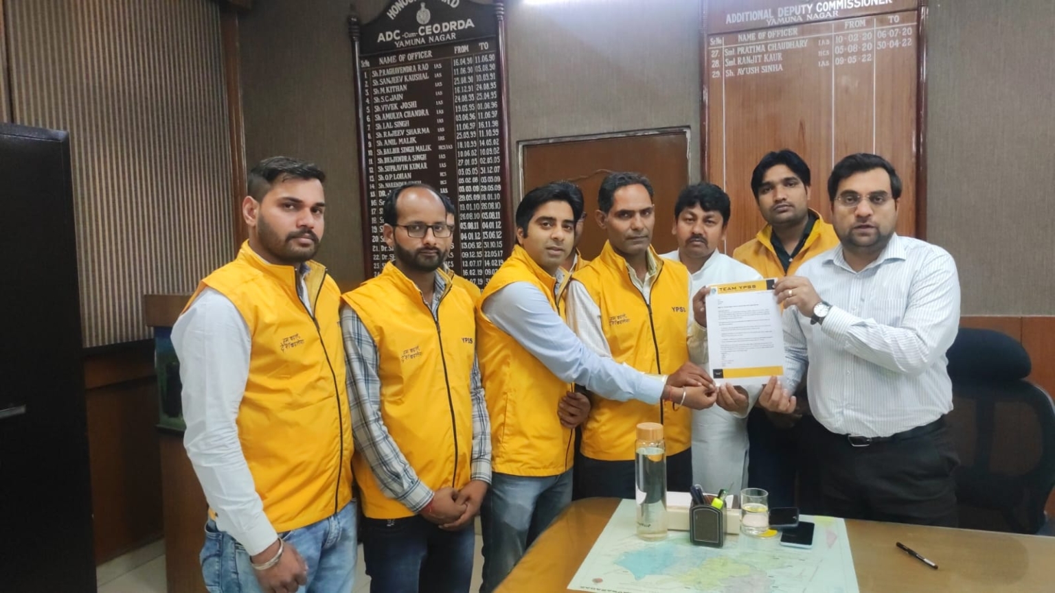 युवा सेवा समिति ने सिनेमेटोग्राफी एक्ट 1952 में संशोधन हेतु मांग पत्र सौंपा