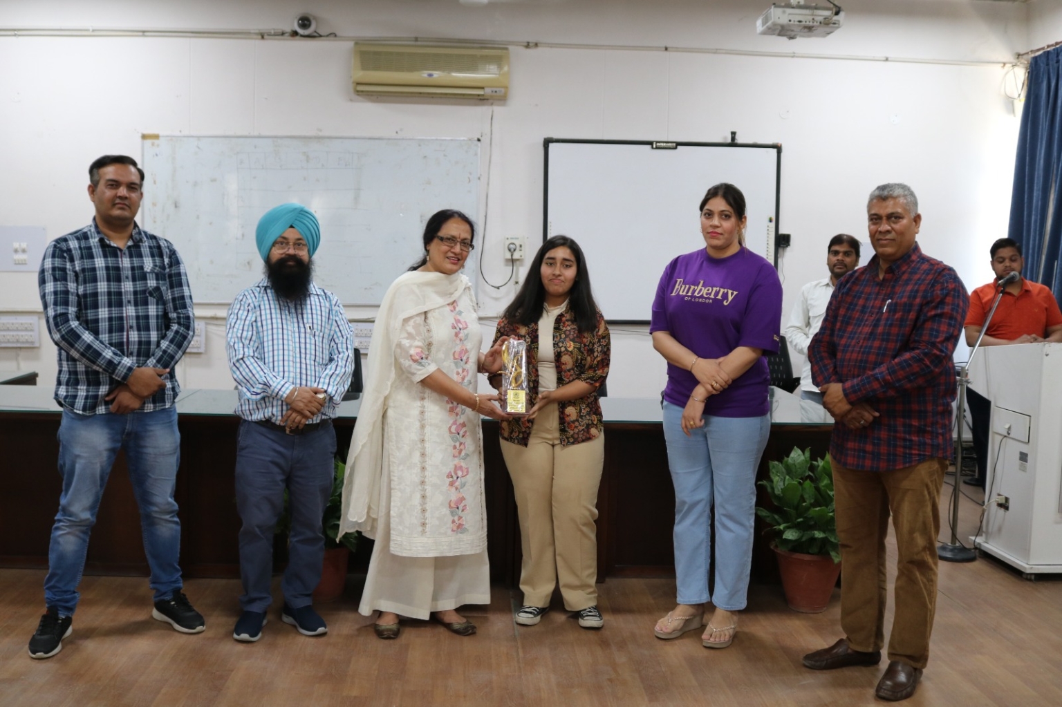 स्वस्थ मन और स्वस्थ शरीर के विकास में खेलों की अहम भूमिका होती है : डॉ. आभा सुदर्शन