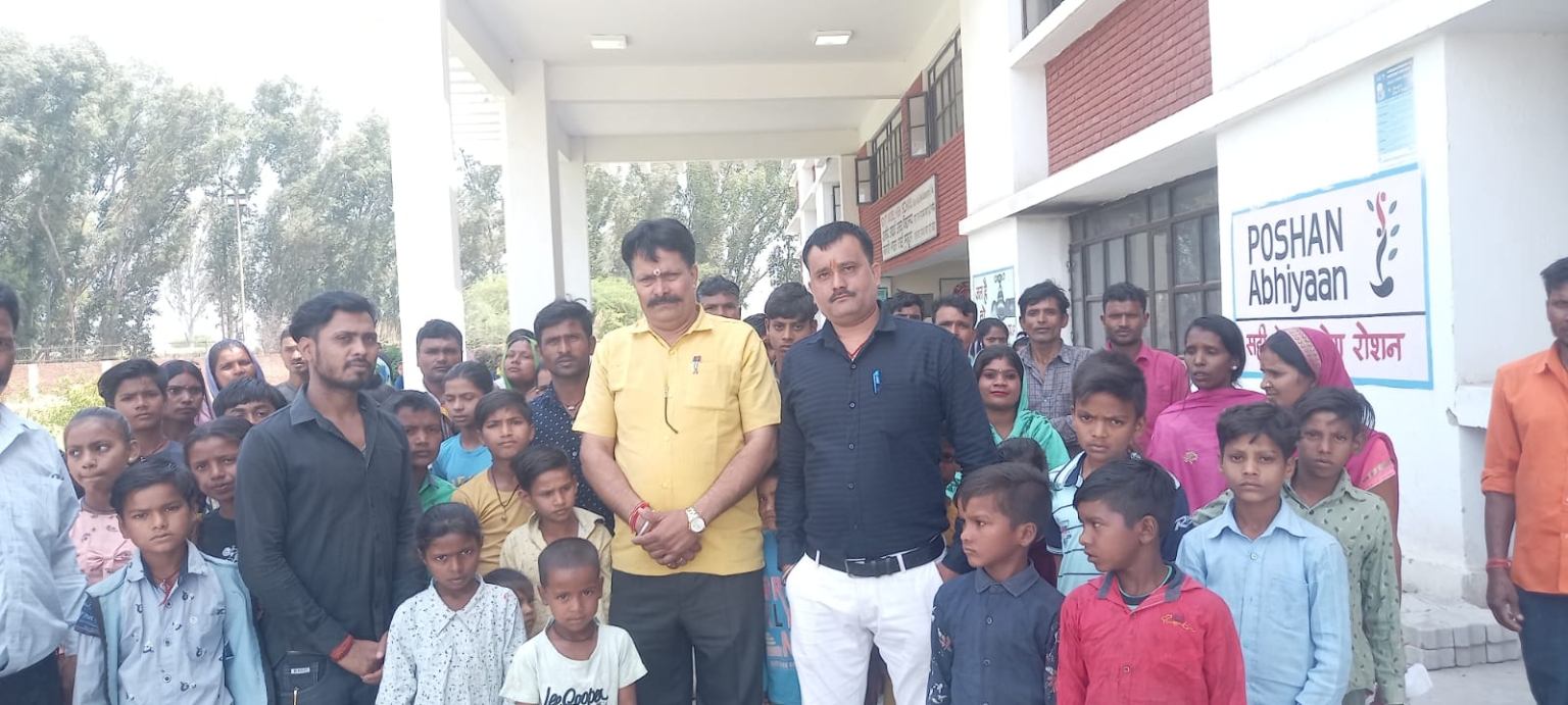 भाजपा नेता शशि शंकर तिवारी के संघर्ष के बाद मिला बच्चो को स्कूलों में दाखिला