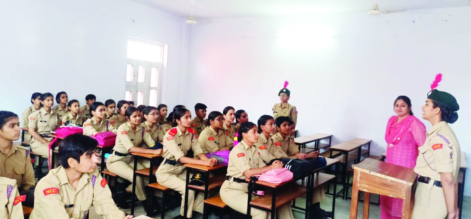 एफसी कॉलेज में वाद-विवाद प्रतियोगिता का आयोजन