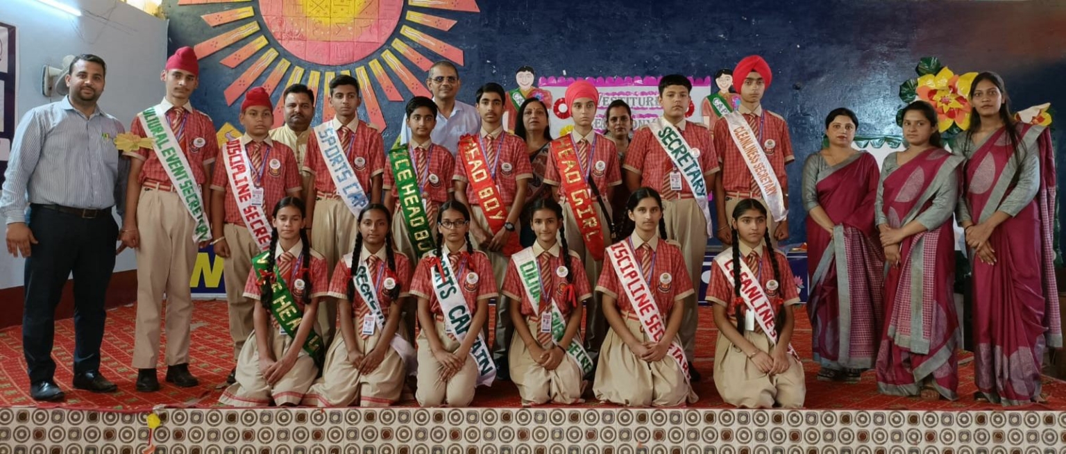 सेंट लारेंस इंटरनेशनल स्कूल, बिलासपुर में इंवेस्टेचर सेरेमनी’ के अन्तर्गत  विद्यार्थी परिषद् का गठन