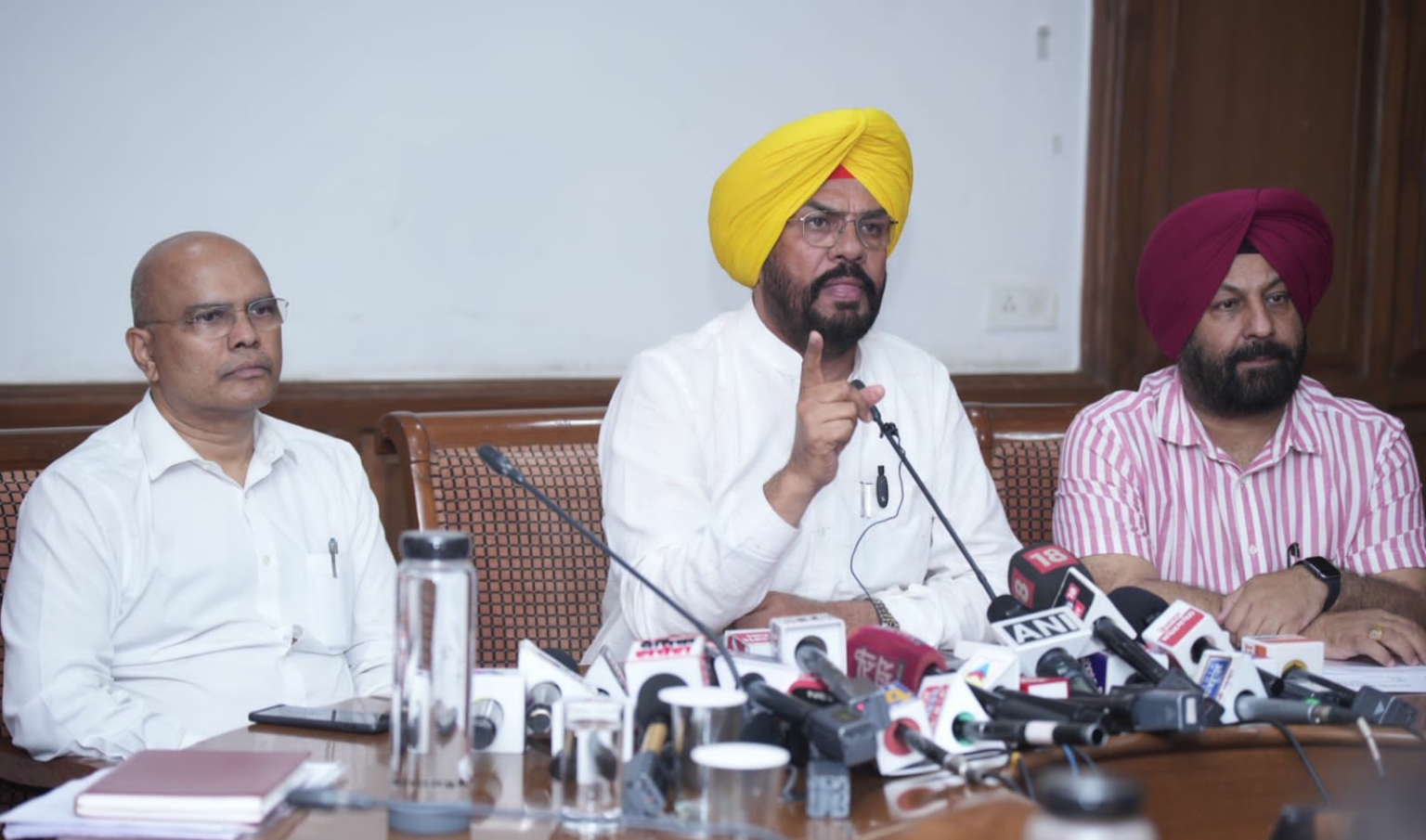 31 मई तक सरकारी ज़मीन ख़ुद छोड़ने वालों के खि़लाफ़ कोई कानूनी कार्रवाई नहीं की जायेगीः कुलदीप सिंह धालीवाल