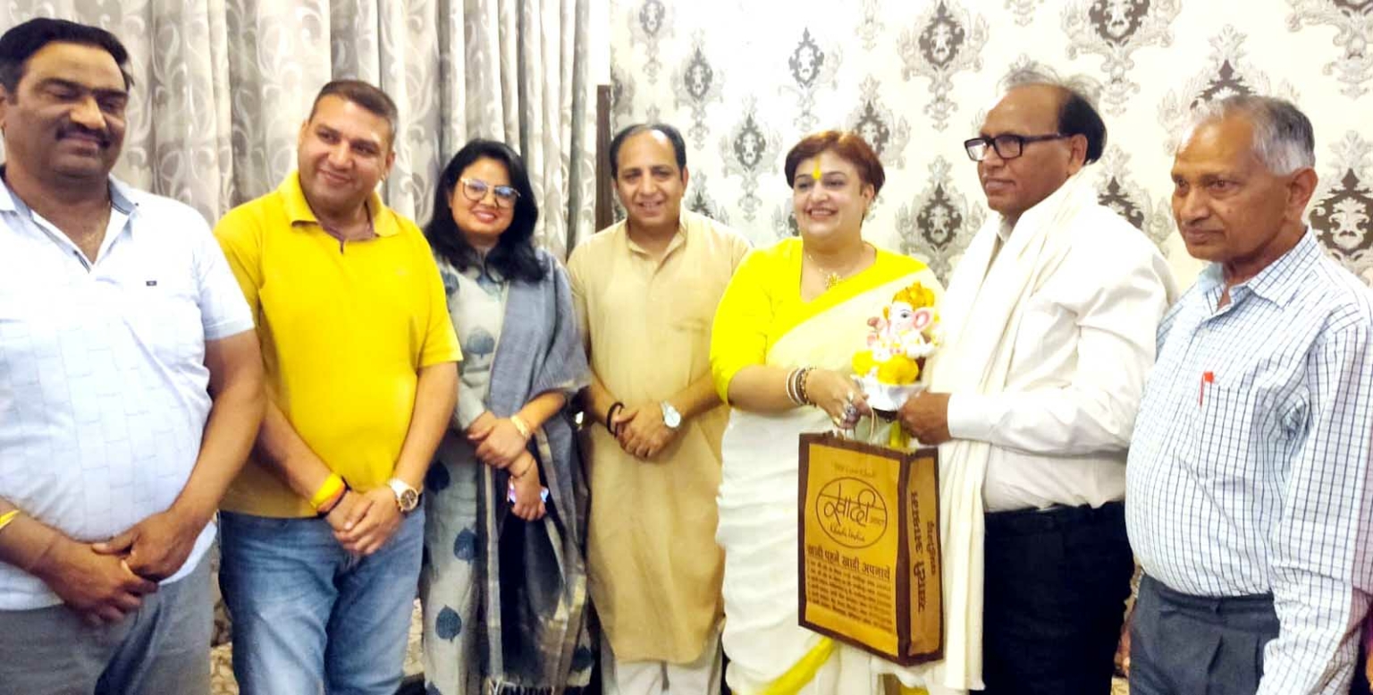 रंजीता मेहता के निवास पर पहुंचे मंत्री डा. बनवारी लाल, विभिन्न मुद्दों पर चर्चा