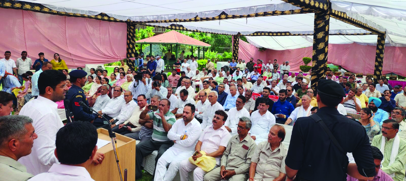 हिसार मेरी कर्म भूमि, विकास की नहीं रहने दी जाएगी कोई कमी : दुष्यंत चौटाला